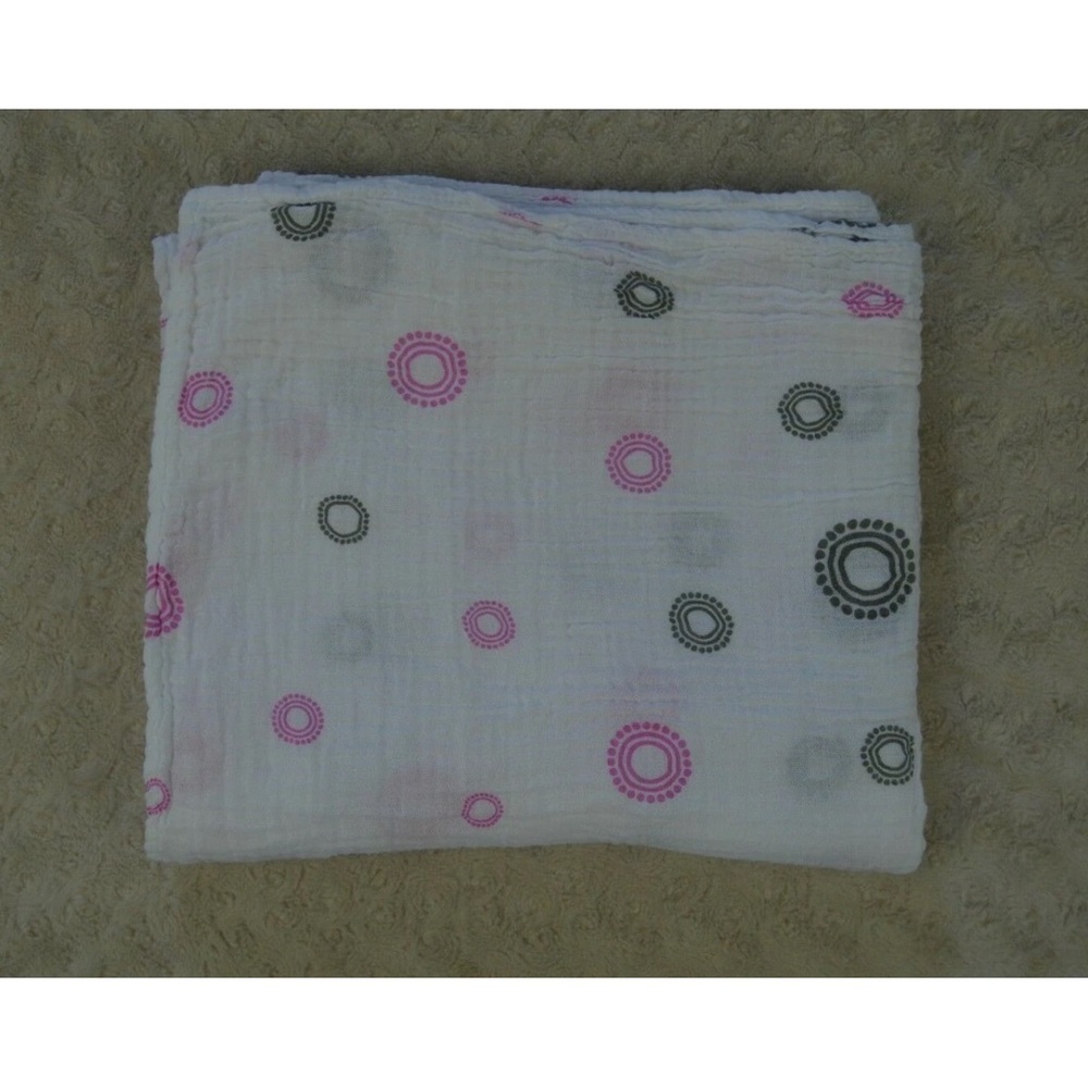 Lulujo Pink White Gray Circle Print Baby Blanket Swaddle Muslin Polka Dot Spots